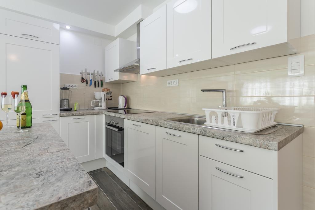 Apartment Petro Oldtown Split Bagian luar foto